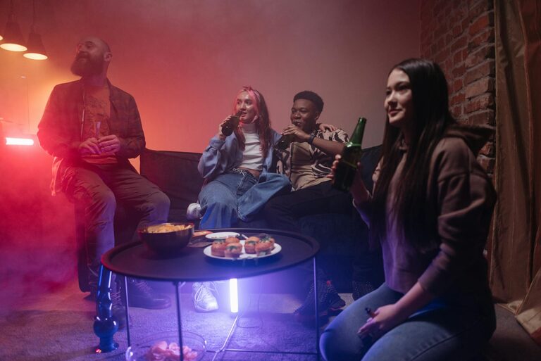 How to Plan the Perfect Screen-Light Evening at Home